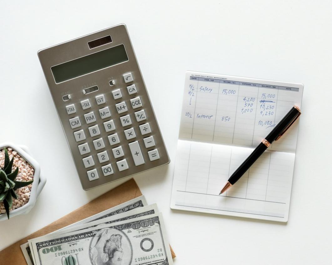 What Are the Different Types of Freelance Accounting Software Available?